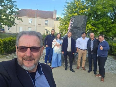 Euclides (Sustentec), reunido com o prefeito de Zduny, Mitosz Zwierzyk, cidade sede da empresa Scorpion