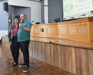 O articular do projeto Plantas Medicinais, Jair Kotz, explanado sobre as ações em Matelândia